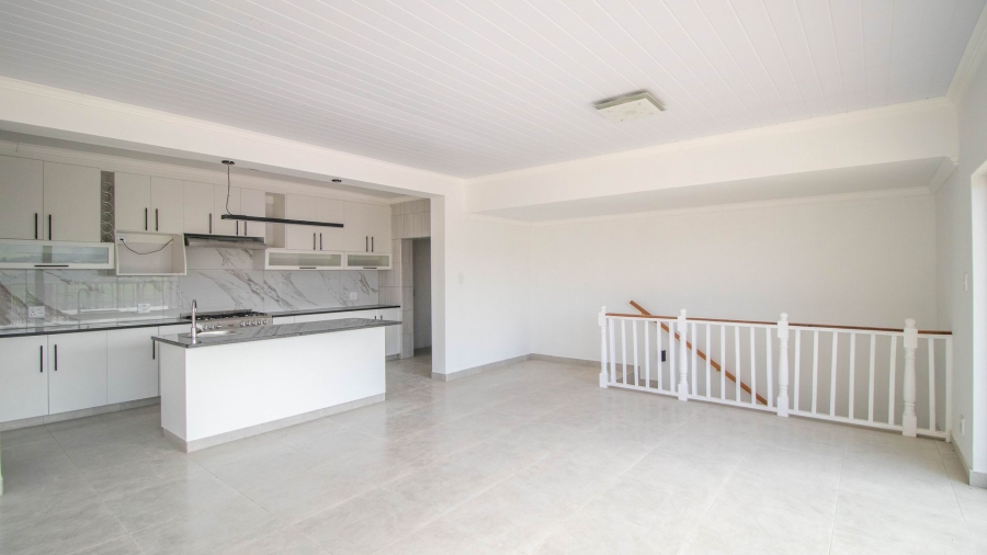 3 Bedroom Property for Sale in Fraaiuitsig Western Cape